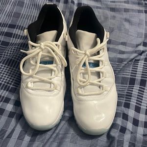 Jordan 11 size 13 mint condition